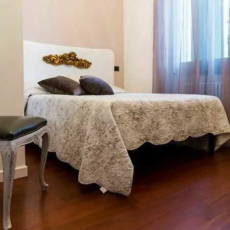 Hotell Ca' Del Sol